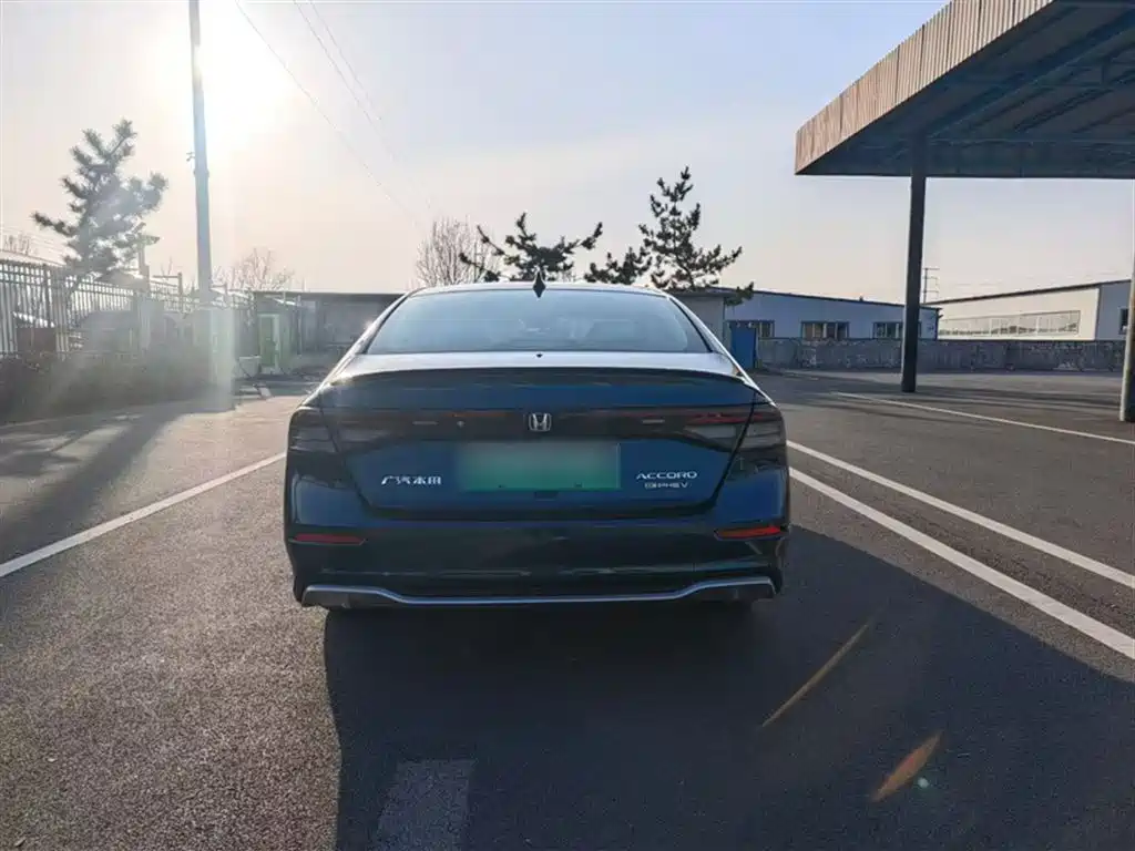 Honda Accord New Energy 2023 — фото 15