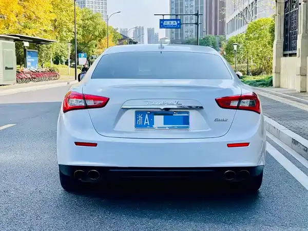Maserati Ghibli 2015