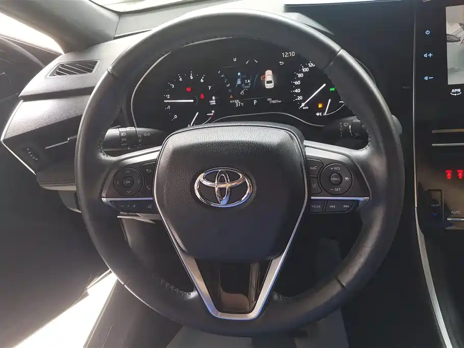 Toyota Avalon 2022 — фото 15