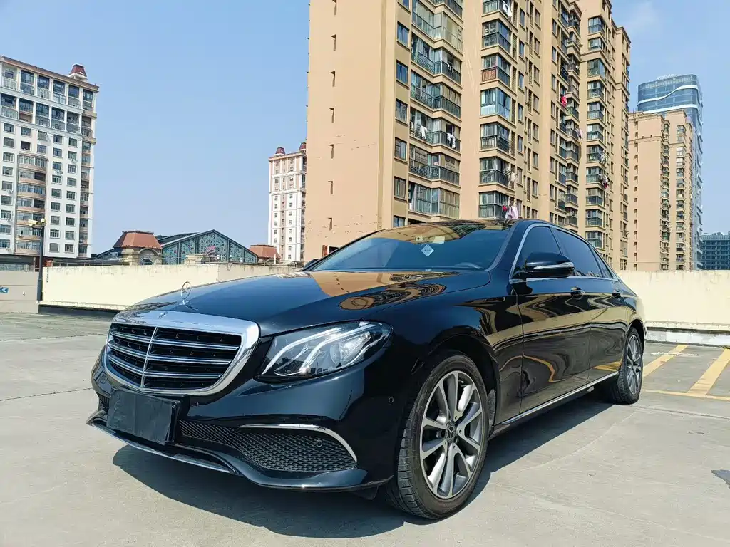 Mercedes-Benz E-Class 2019 — фото 1