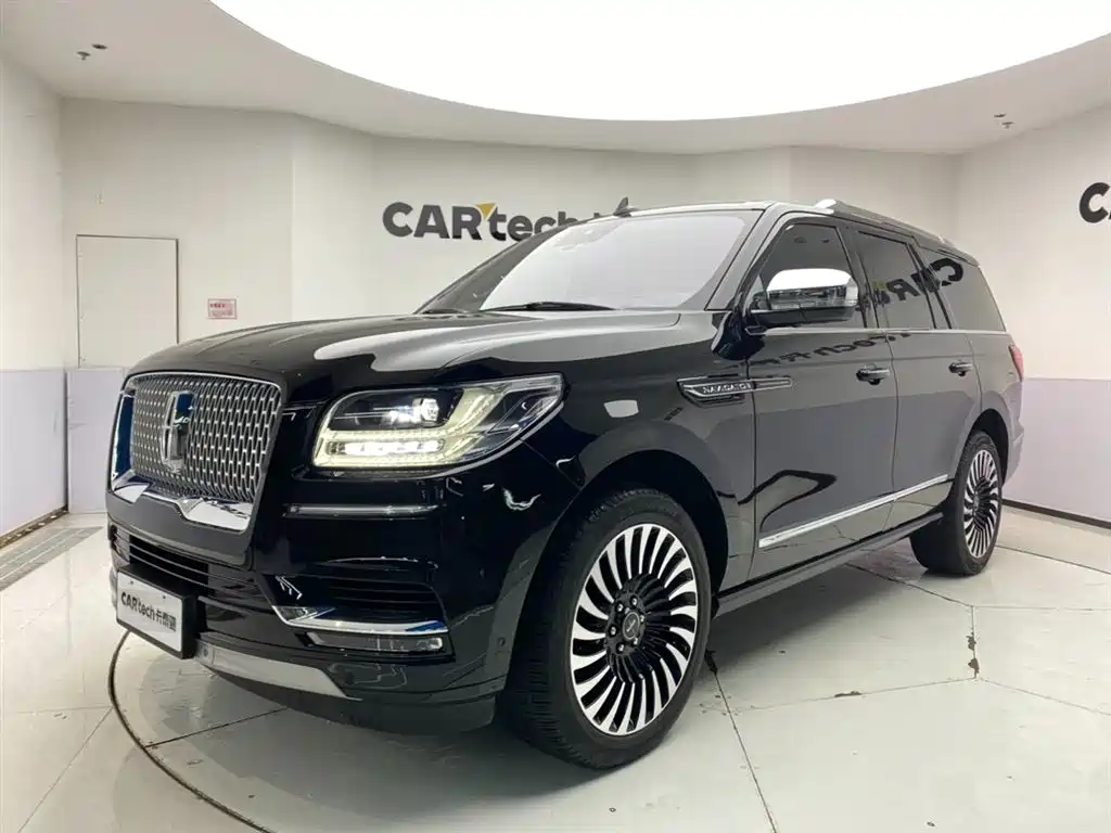 Lincoln Navigator 2020 — фото 1