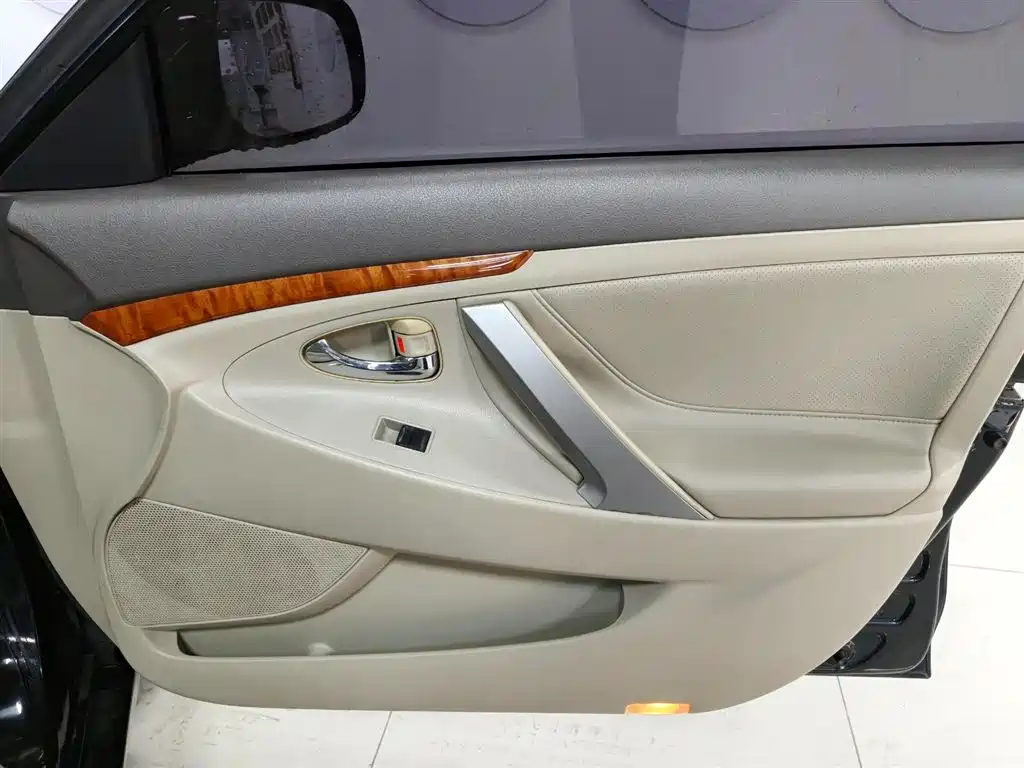 Toyota Camry 2008 — фото 19