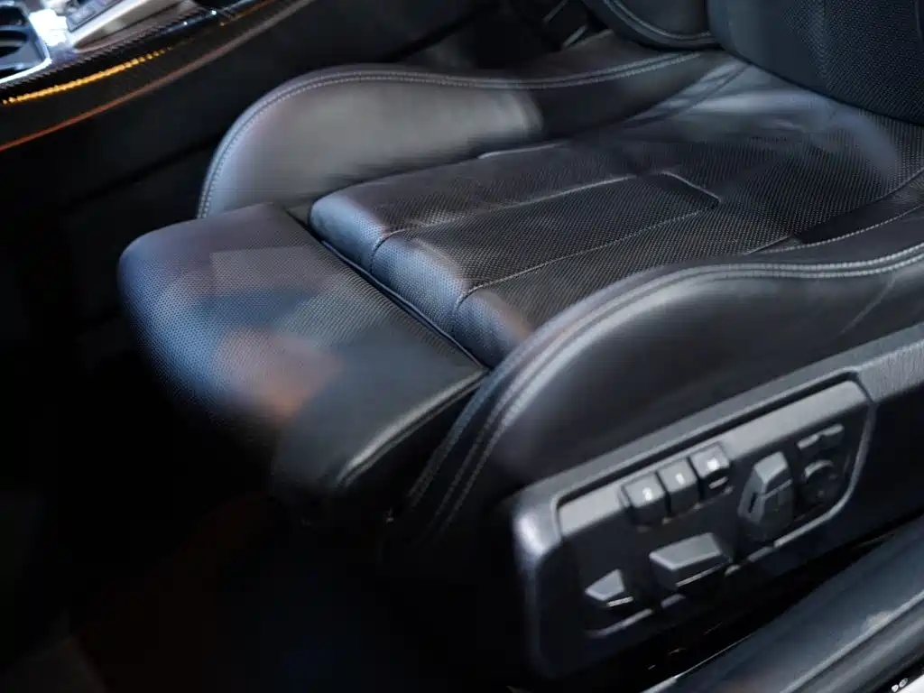 BMW M6 2015 — фото 16
