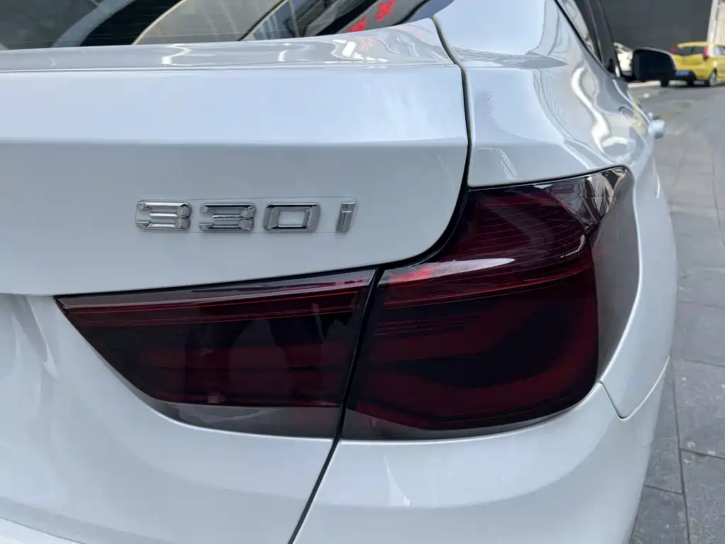 BMW 3 Series GT 2018 — фото 29