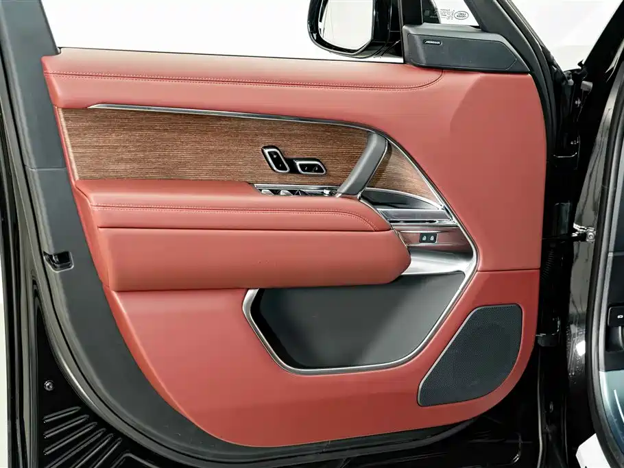 Land Rover Range Rover 2026 — фото 16