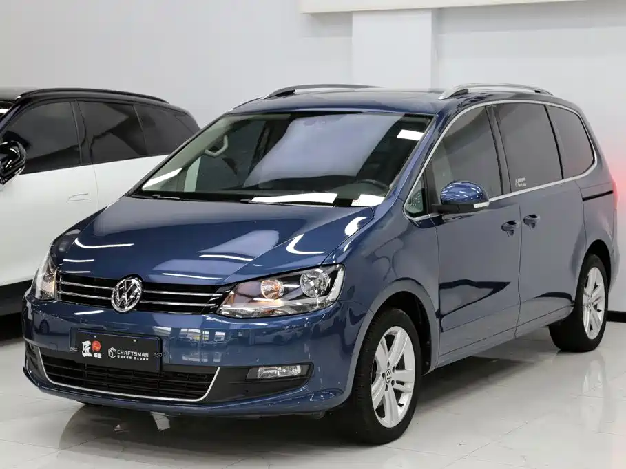 Volkswagen Sharan 2017 — фото 20