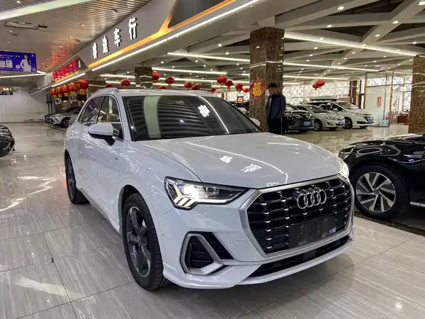 Audi Q3 2022