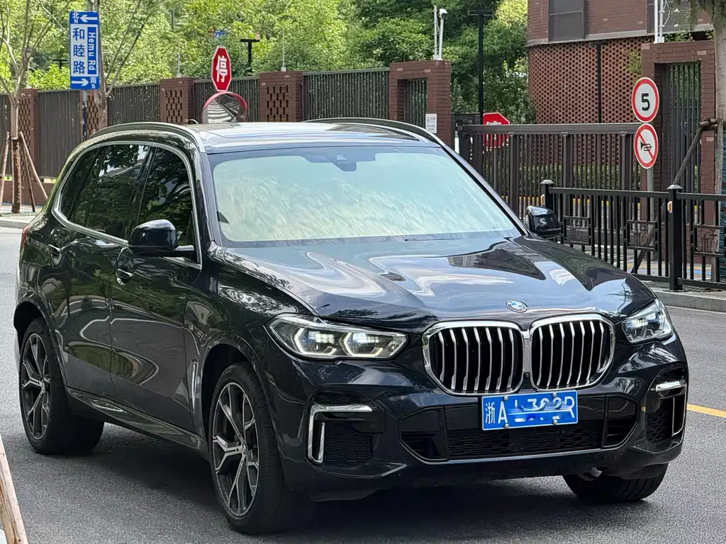 BMW X5 2023 — фото 9