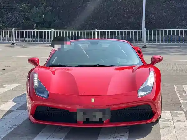 Ferrari 488 2015