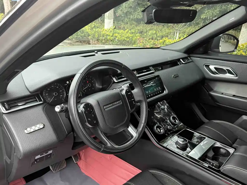 Land Rover Velar 2020 — фото 10