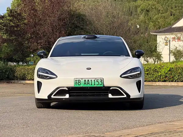 Xiaomi SU7 2025