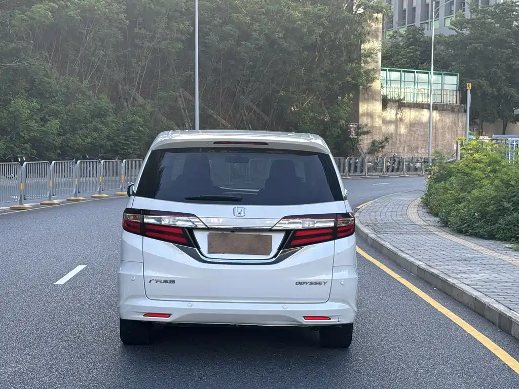 Honda Odyssey 2019 — фото 20
