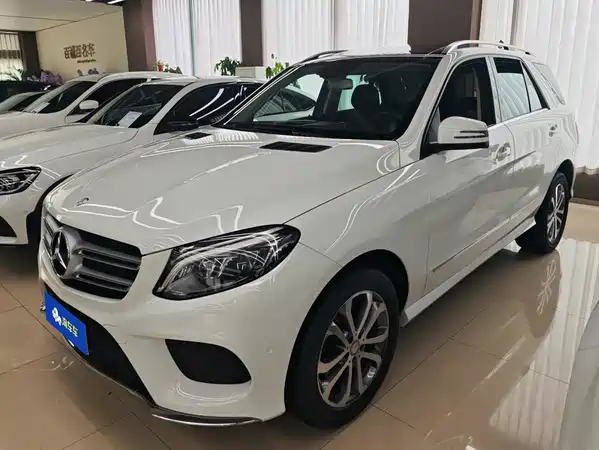 Mercedes-Benz GLE 2016