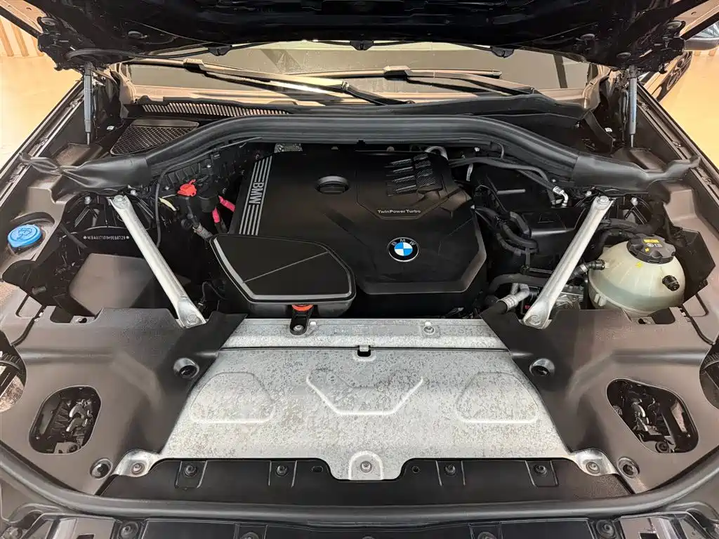 BMW X4 2021 — фото 12