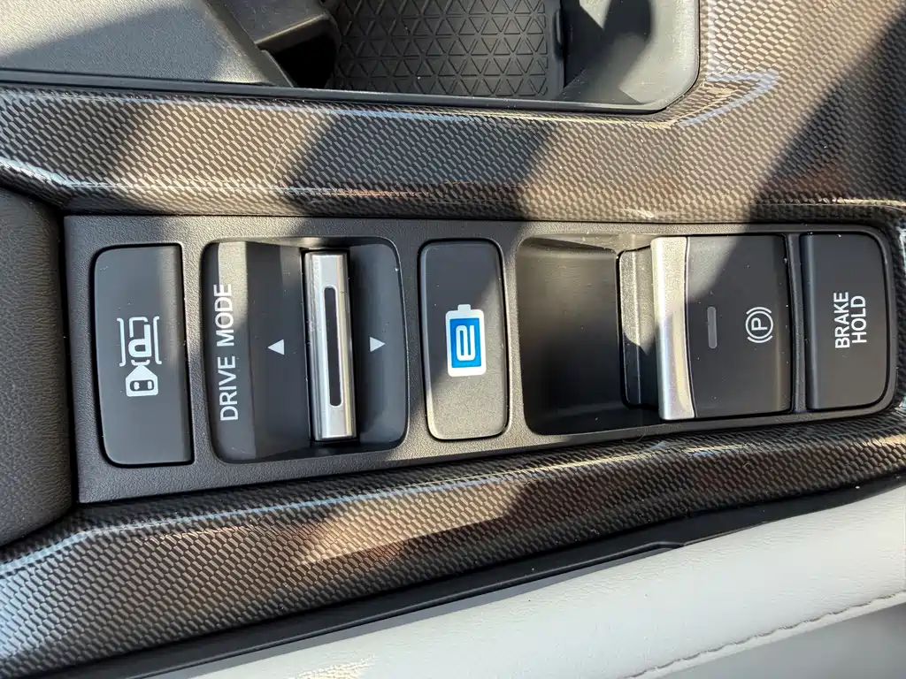 Honda Accord New Energy 2023 — фото 16