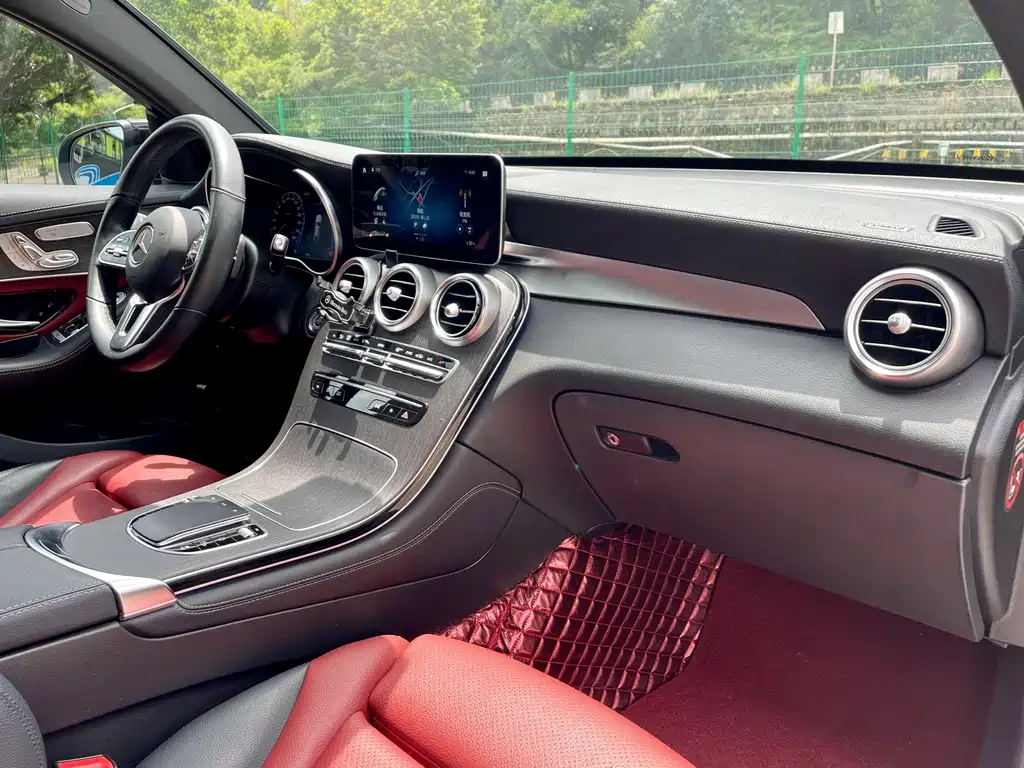 Mercedes-Benz GLC Coupe 2020 — фото 11