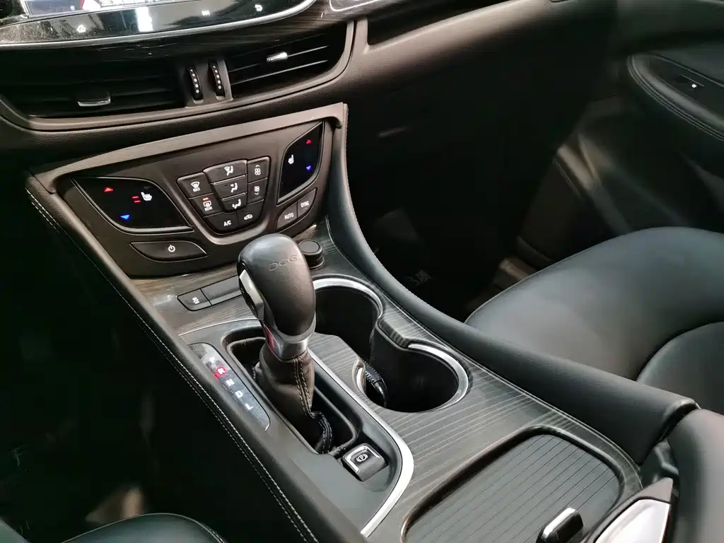 Buick Envision Plus 2020 — фото 10