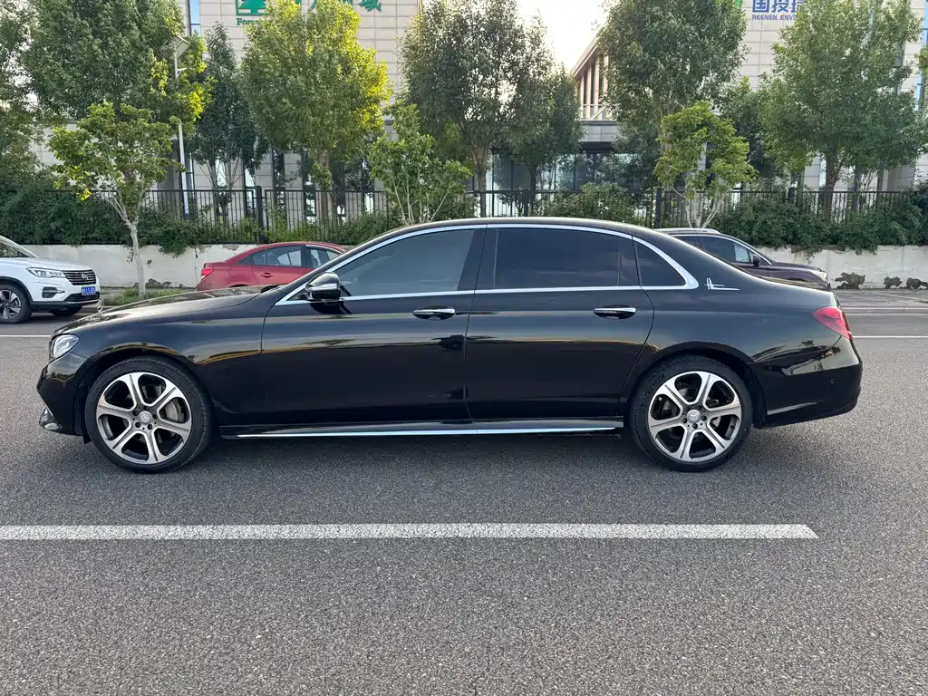 Mercedes-Benz E-Class 2018 — фото 4