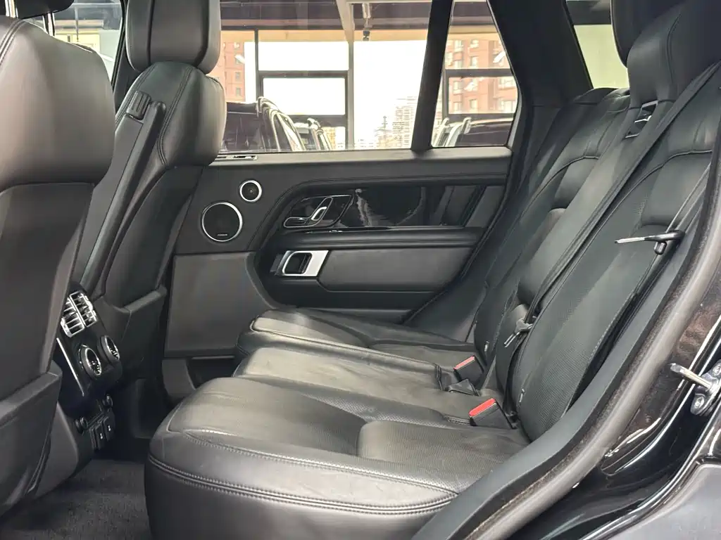 Land Rover Range Rover 2019 — фото 12