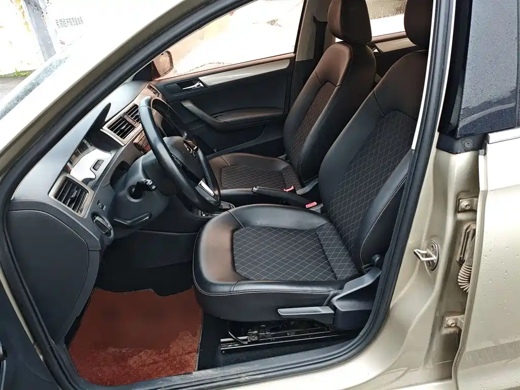 Skoda Rapid 2019 — фото 15