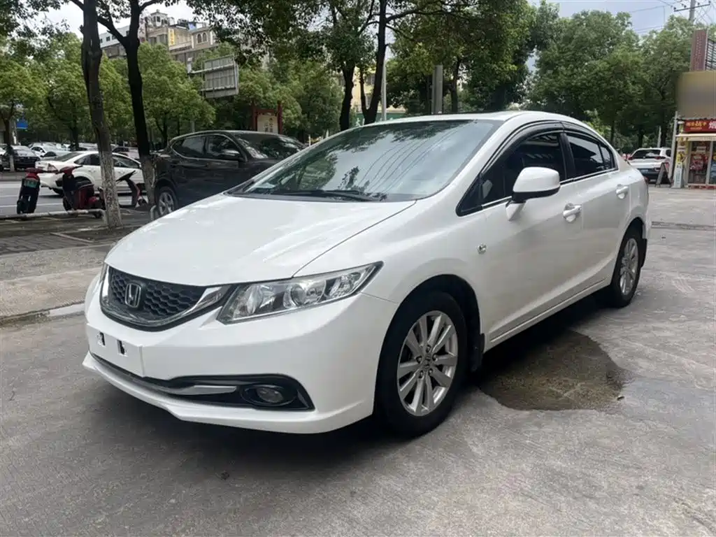 Honda Civic 2015 — фото 1