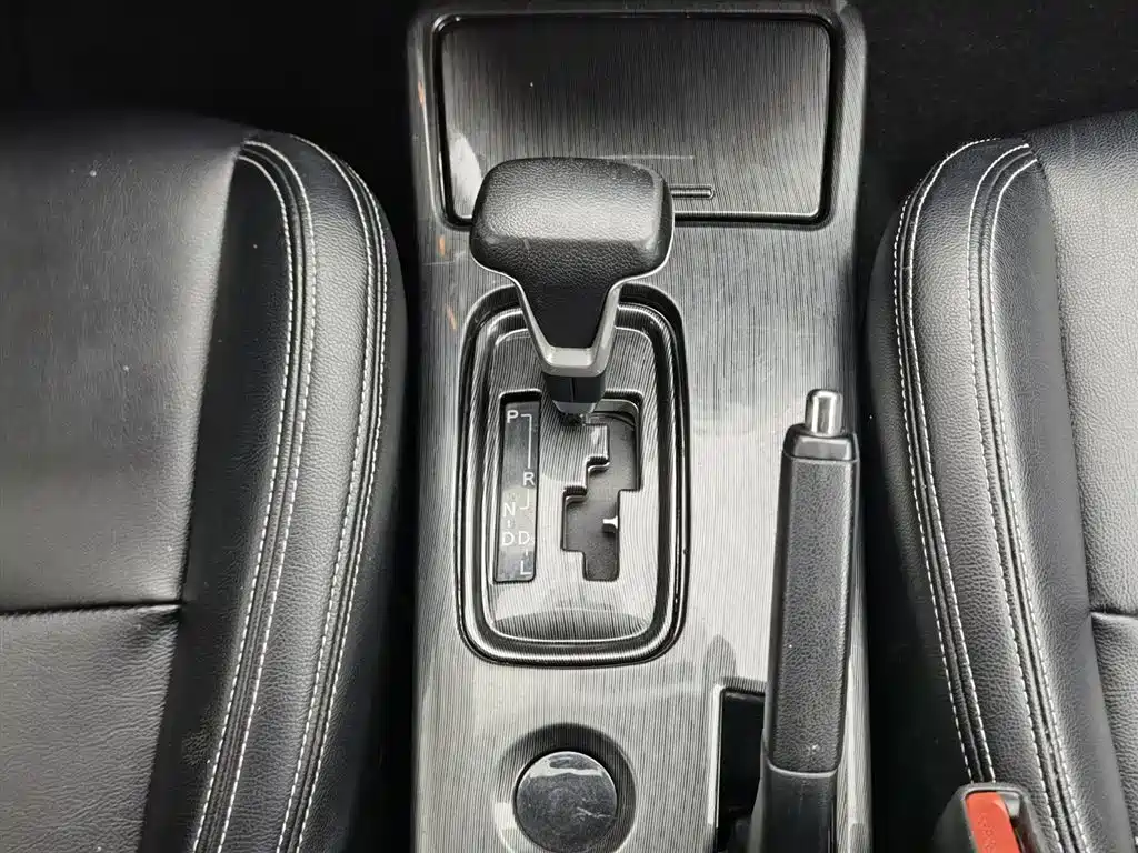 Mitsubishi Outlander 2021 — фото 13