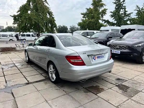 Mercedes-Benz C-Class 2012