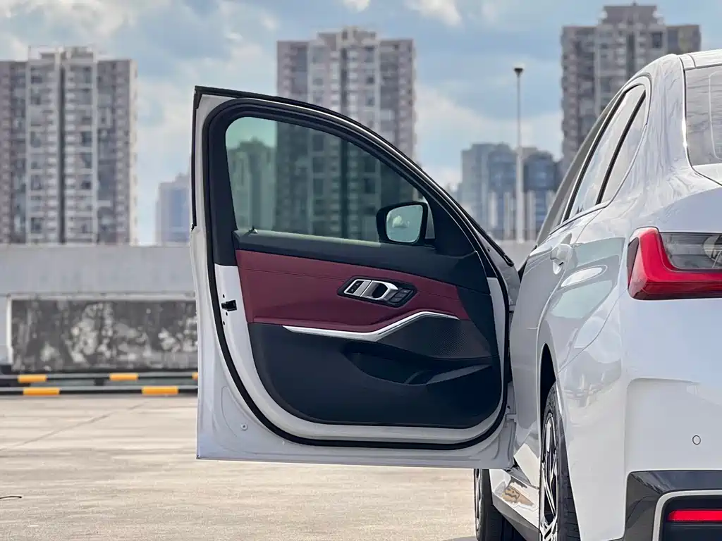 BMW i3 2022 — фото 22