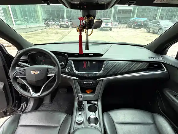 Cadillac XT6 2023