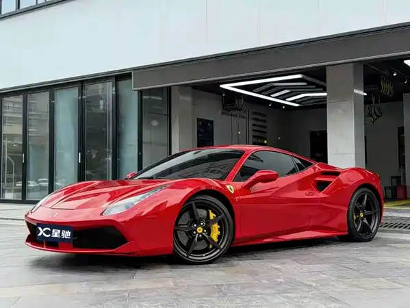 Ferrari 488 2015