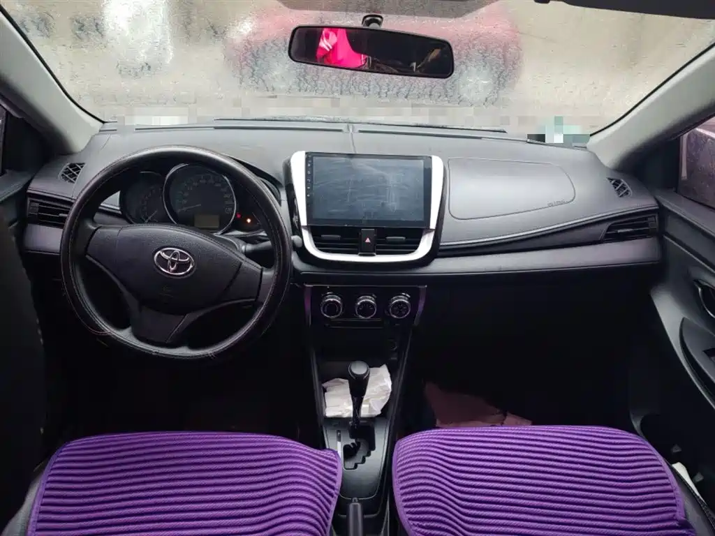 Toyota Yaris L 2019 — фото 13