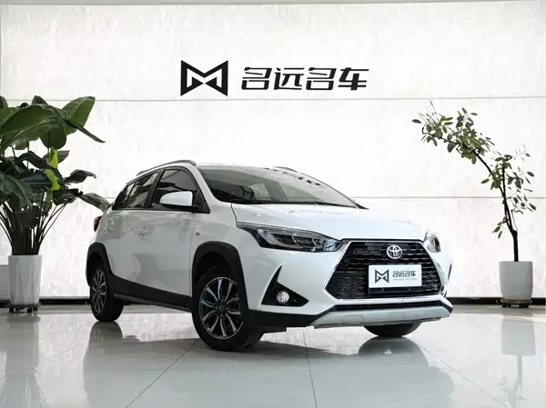 Toyota Yaris L 2022
