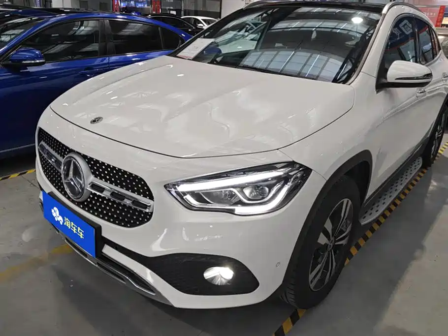 Mercedes-Benz GLA 2022 — фото 1