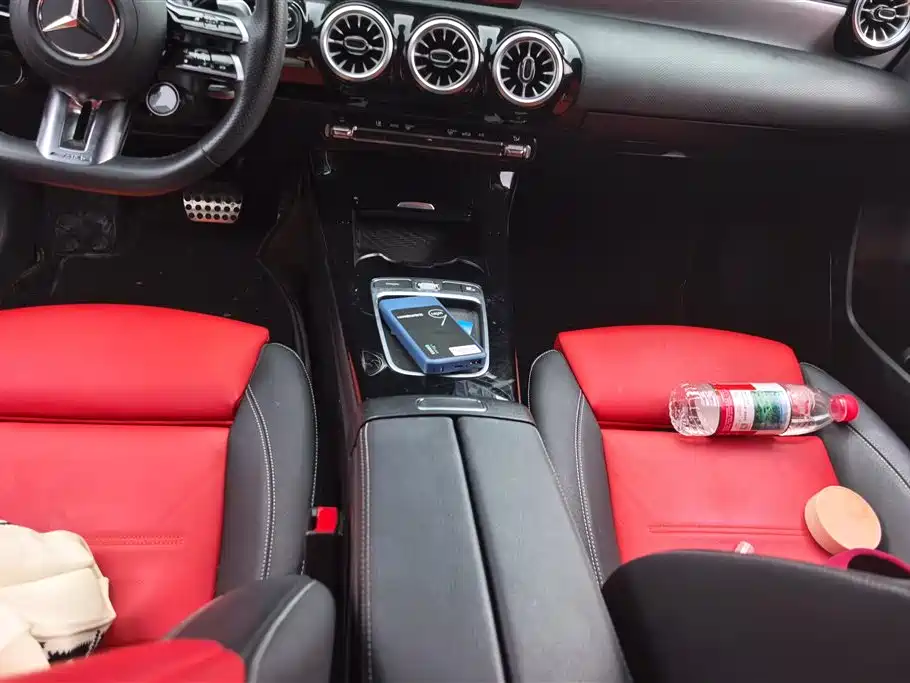 Mercedes-Benz A-Class AMG 2024 — фото 16
