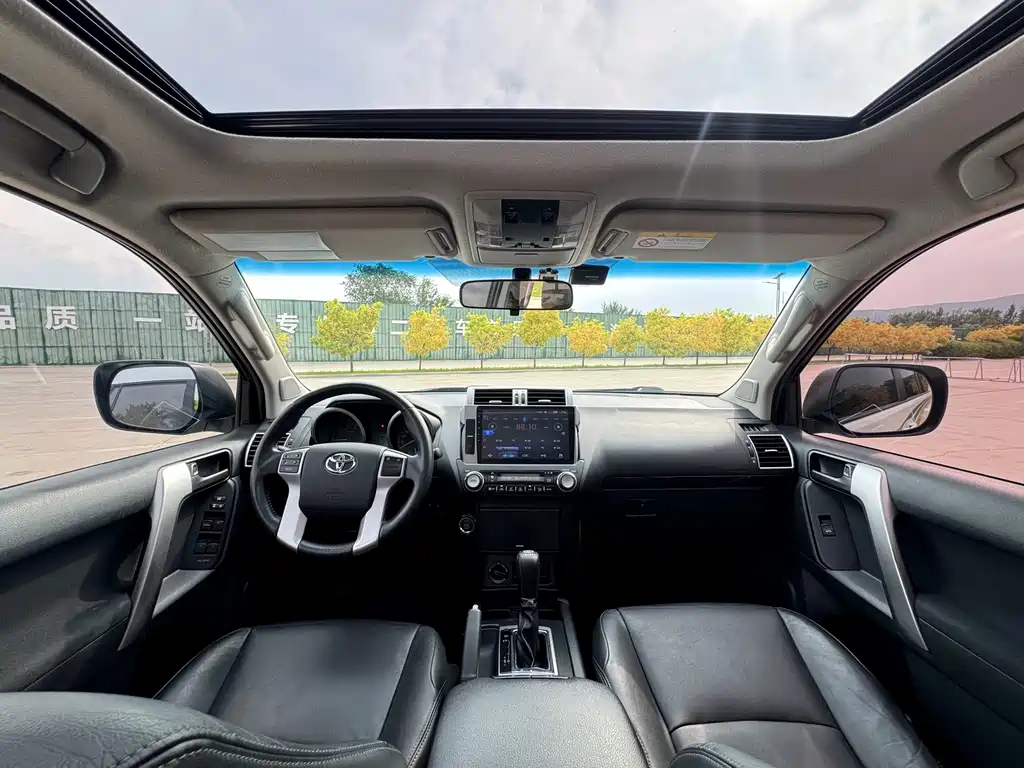Toyota Prado 2017 — фото 14