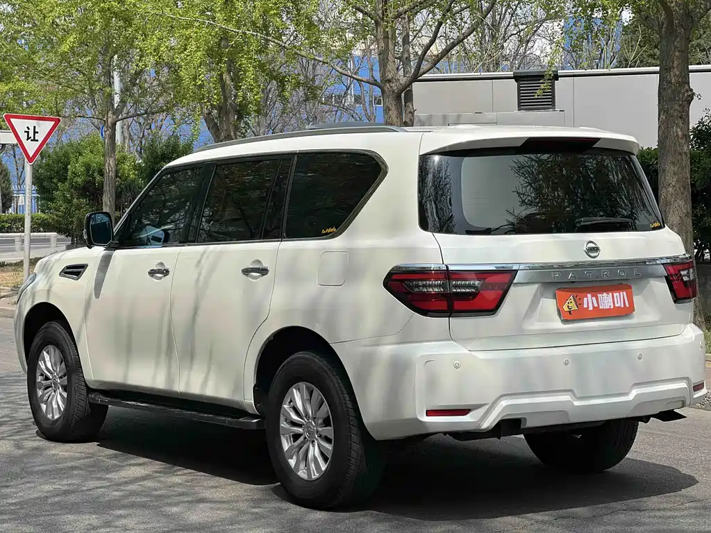 Nissan Patrol 2018 — фото 30
