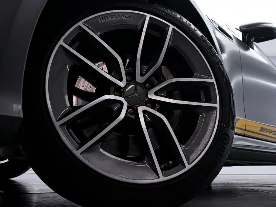 Mercedes-Benz AMG GT 2019 — фото 17