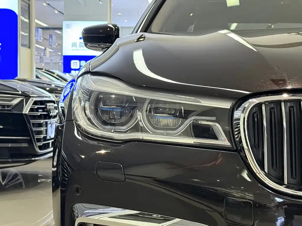 BMW 7 Series 2018 — фото 4