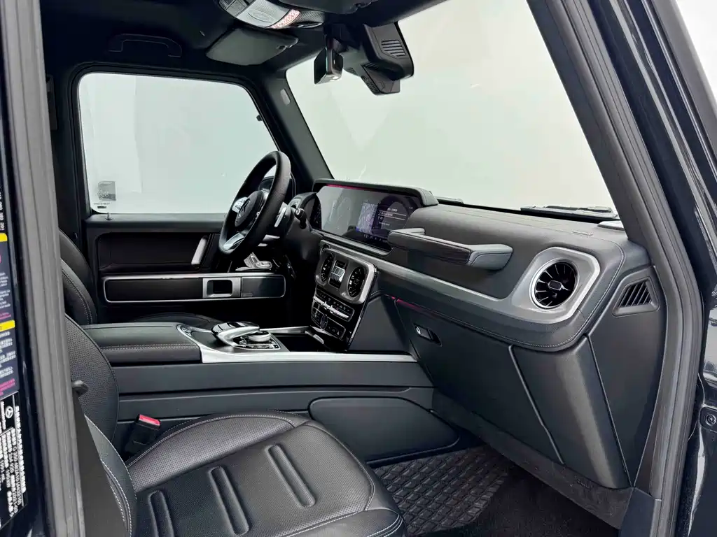 Mercedes-Benz G-Class 2021 — фото 24