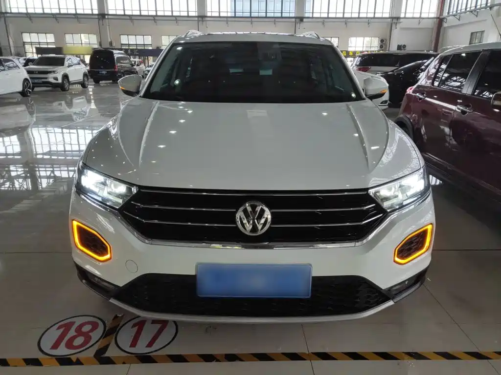 Volkswagen T-Roc 2019 — фото 3