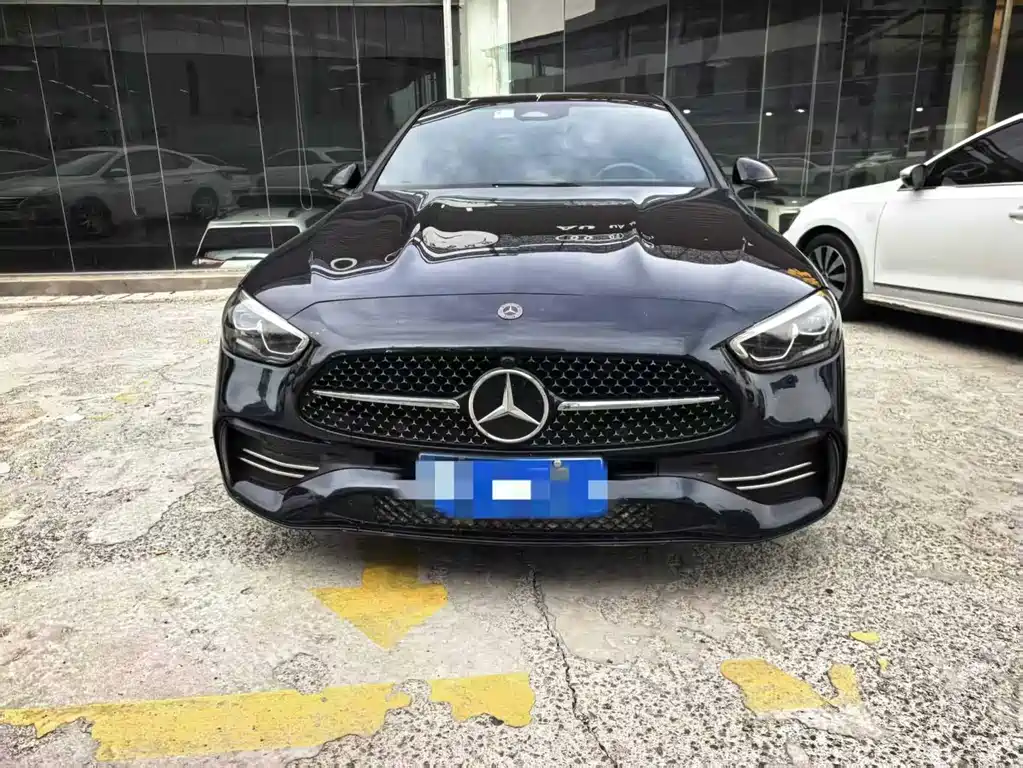 Mercedes-Benz C-Class 2023 — фото 3