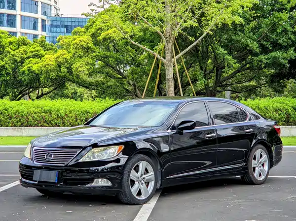 Lexus LS 2008