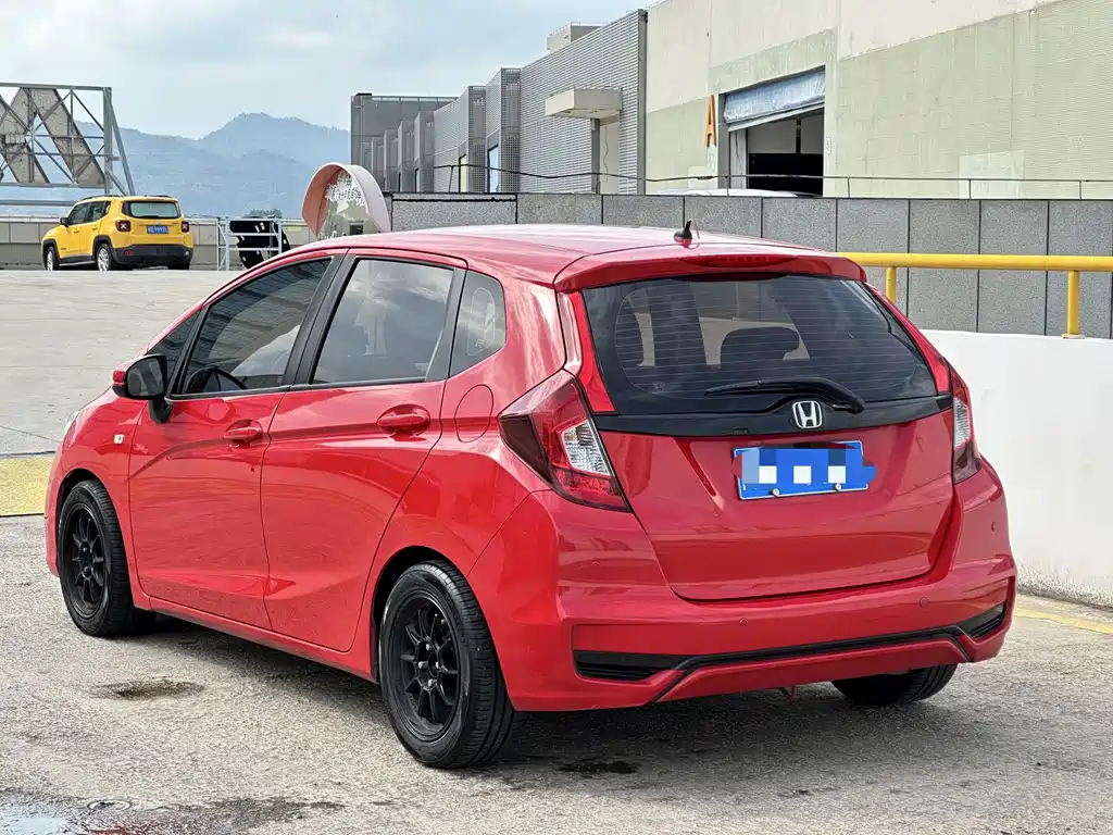 Honda Fit 2018 — фото 6