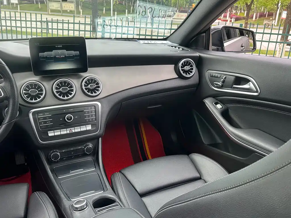 Mercedes-Benz CLA 2017 — фото 29