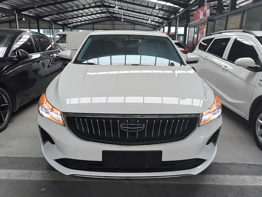Geely Emgrand 2024 — фото 3