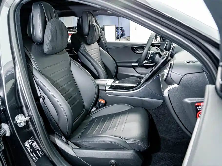 Mercedes-Benz C-Class 2024 — фото 18