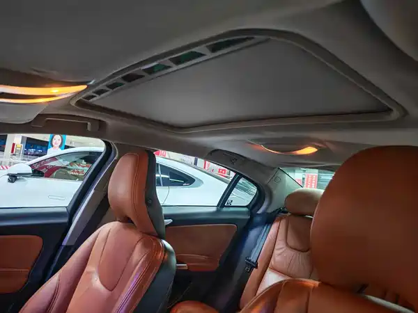 Volvo S60 2014