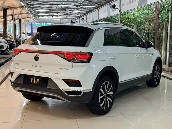 Volkswagen T-Roc 2023