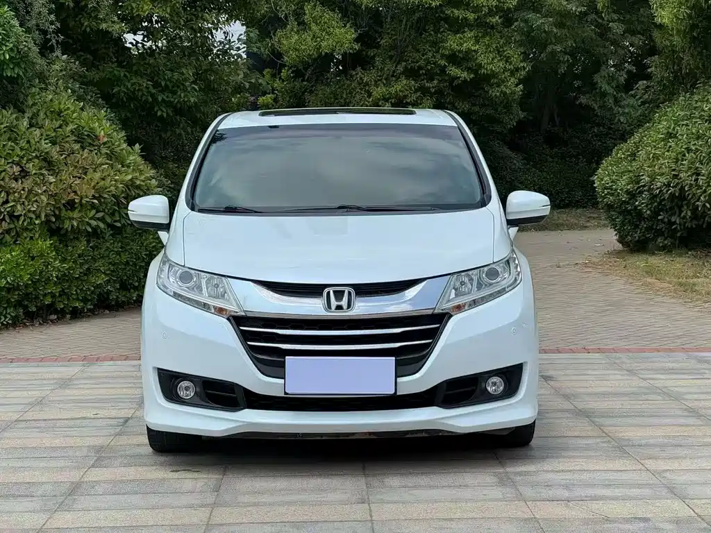 Honda Odyssey 2017 — фото 2