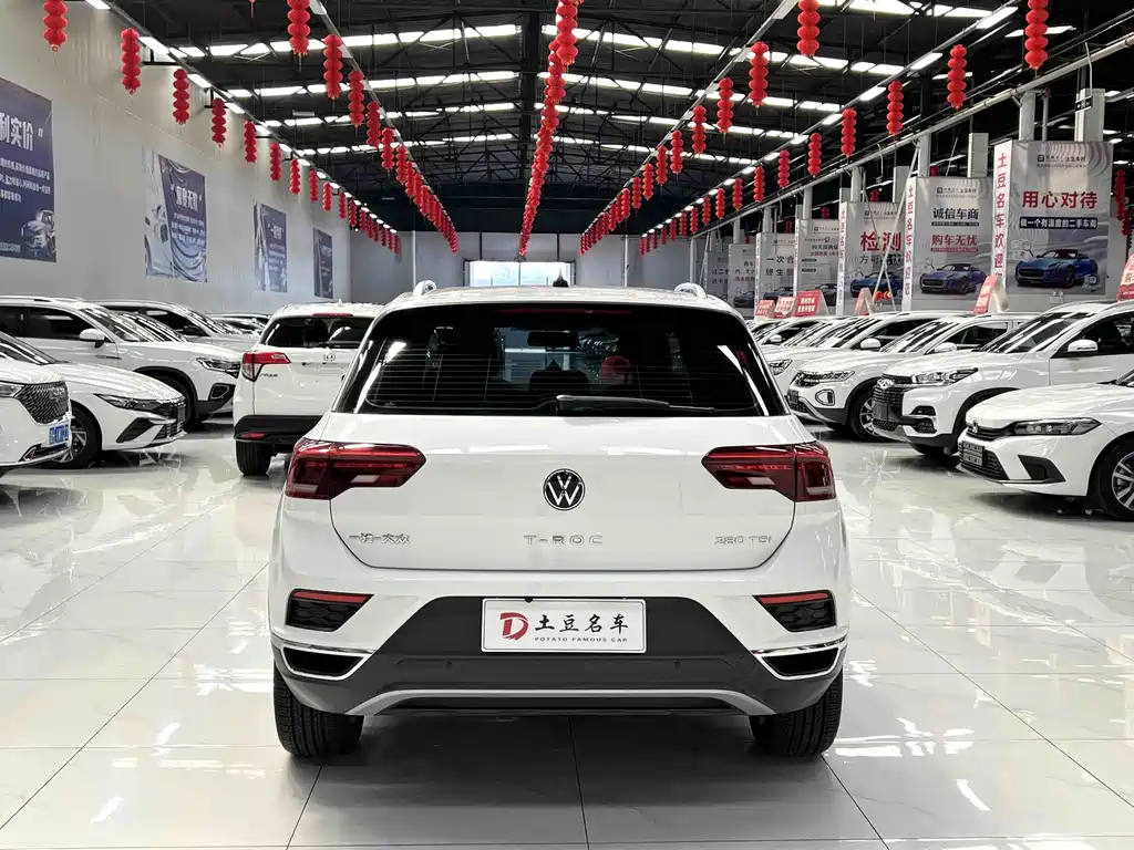 Volkswagen T-Roc 2023 — фото 5